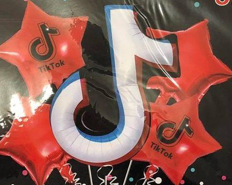 Комплект фолиеви балони Tik Tok червено